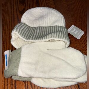 NWT BRIGHT STAR PRODUCTS HAT AND MITTEN SET BEIGE AND SAGE GREEN